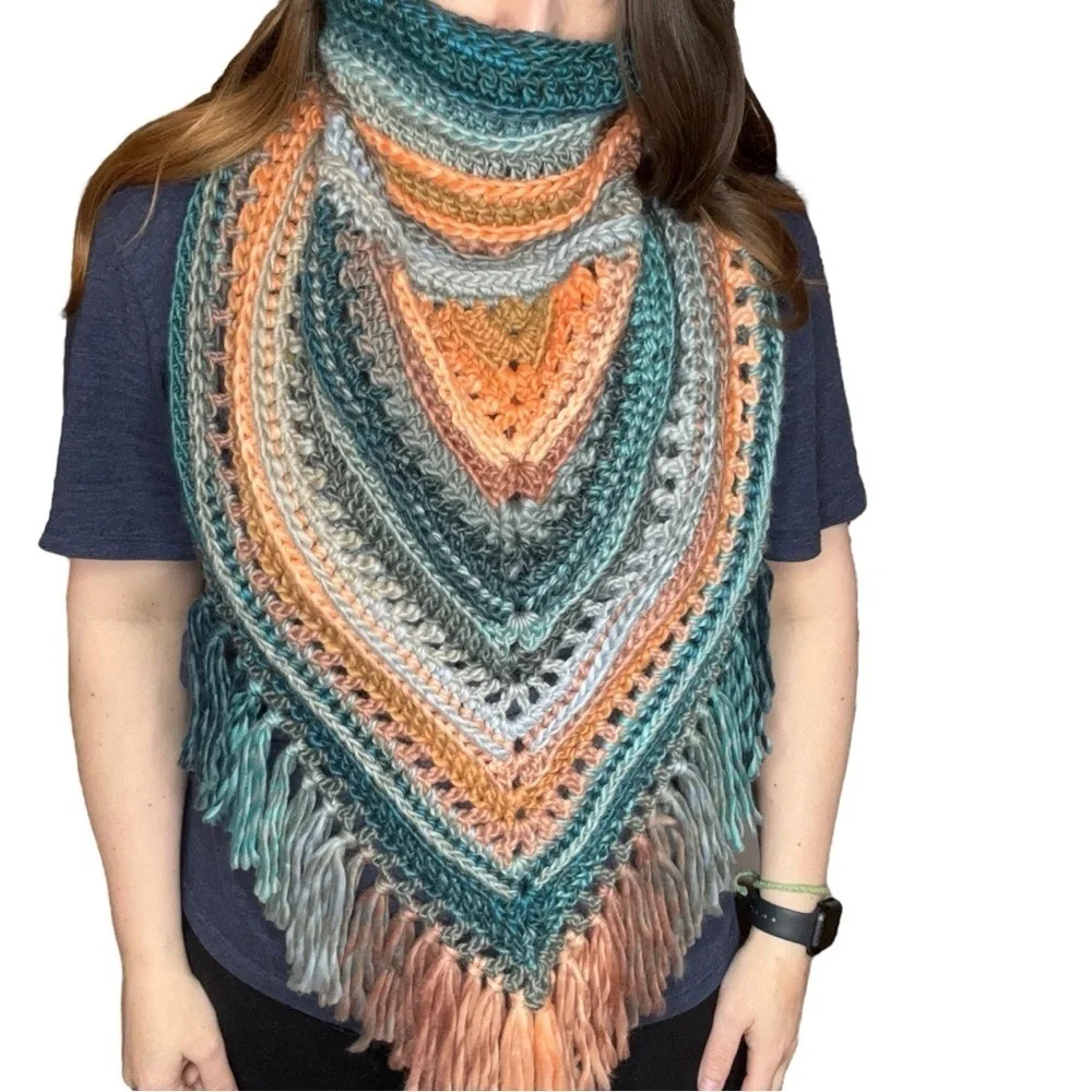 Handcrafted Crochet Cowl Neck Scarf With‎ Fringe New Handmade by Seller Knit